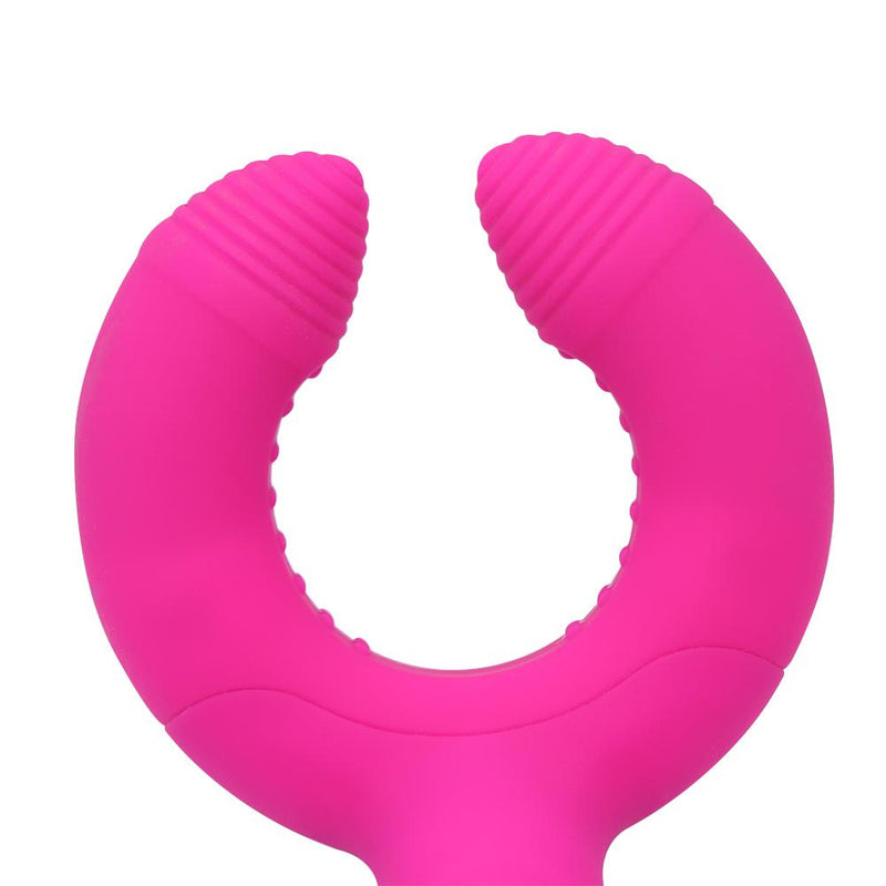 Experience Ultimate Pleasure with our Low-Noise Waterproof Dildo Nipples Stimulator 7 Modes Vibrator Clip in Safe Silicone Material - Perfect for Couples